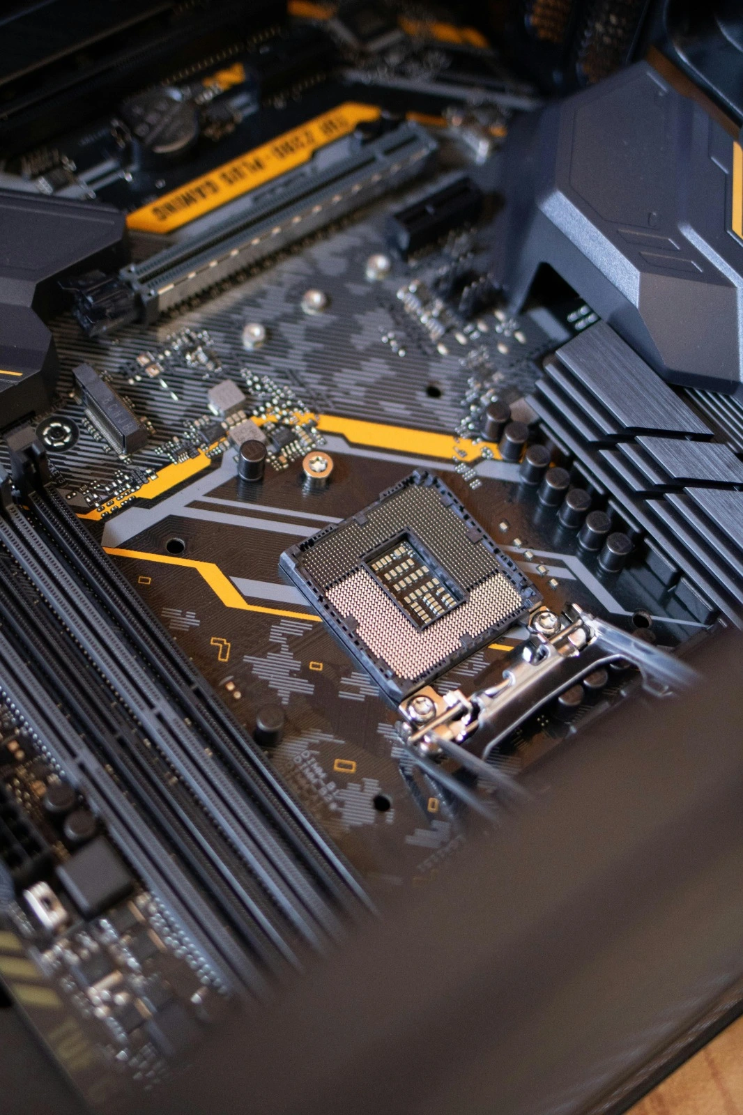 Instalación de Controladores para Hardware y Software — Servicio MT